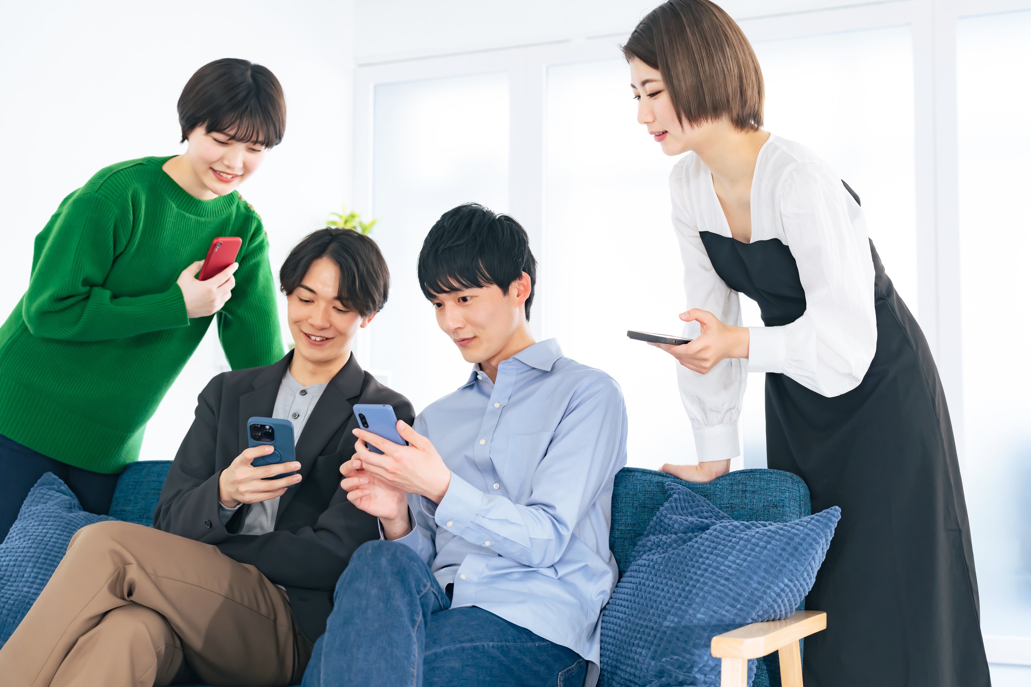 「Z世代・Y世代の比較」に関する調査結果|株式会社エクスクリエ